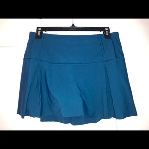 Lululemon skirt!!! Size 8